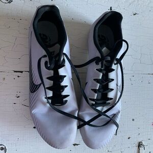 Nike White and Black Athletic Shoes with Minimalist Design
